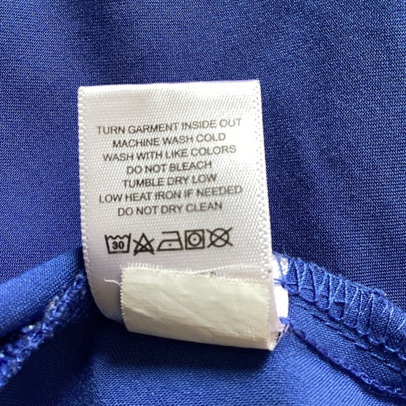 Figs Navy Blue scrub Top Size Medium nursing Medical Uniform Top - Picture 10 of 10